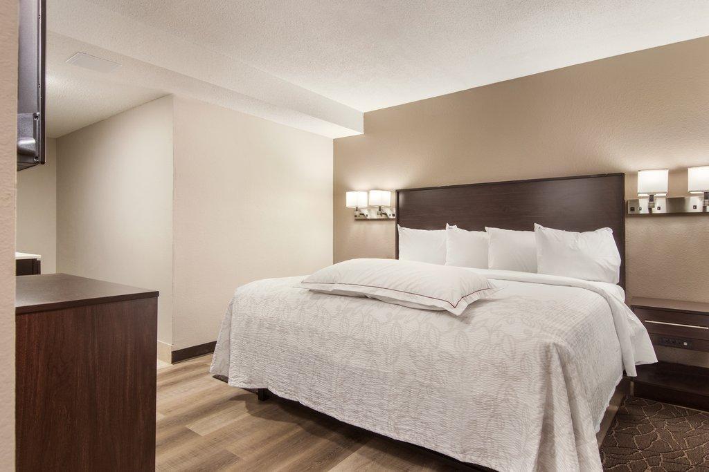 Red Roof Plus+ & Suites Erie Exterior foto